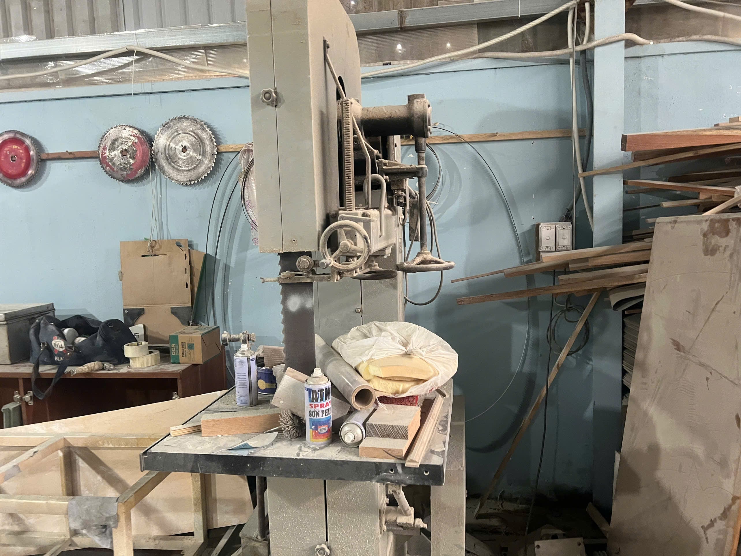 Band Saw Machine